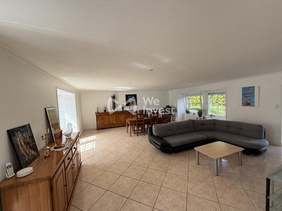 Maison - 270 m² - 9 pièces