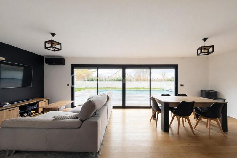 Pavillon - 132 m² - 6 pièces