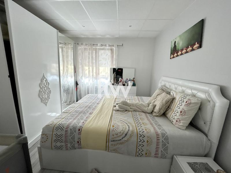 Maison - 318 m² - 7 pièces