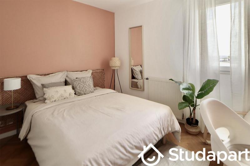 Chambre - 9 m² - 1 pièce