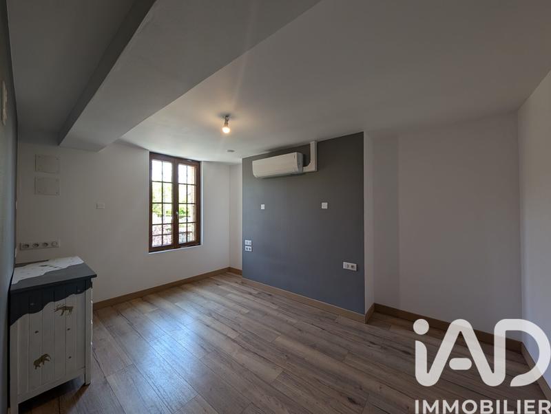 Maison - 180 m² - 5 pièces