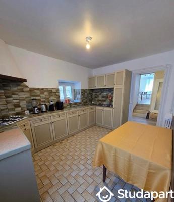 Chambre - 15 m² - 1 pièce