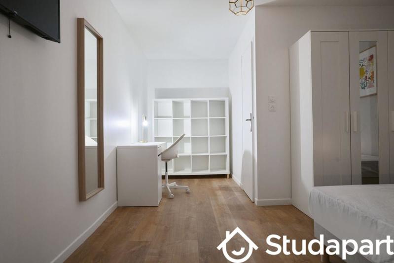 Chambre - 11 m² - 1 pièce