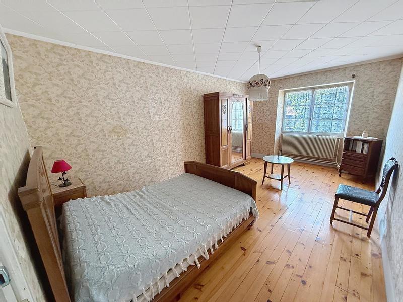 Maison - 185 m² - 7 pièces