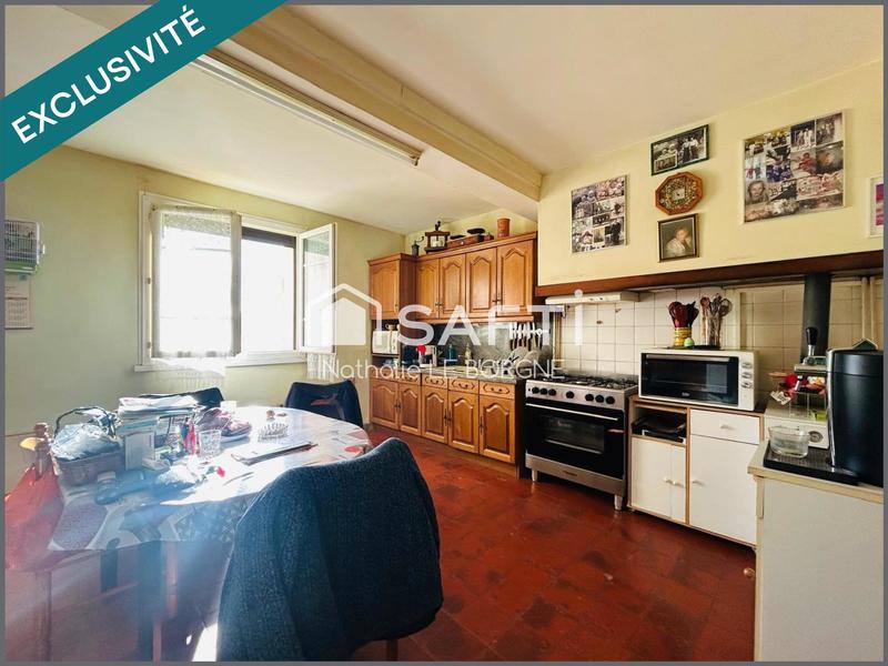 Maison - 235 m² - 4 pièces