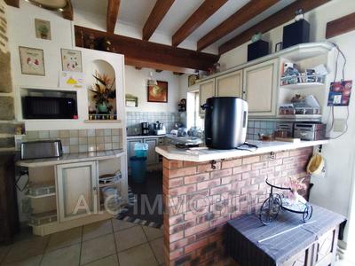 Maison - 248 m² - 7 pièces