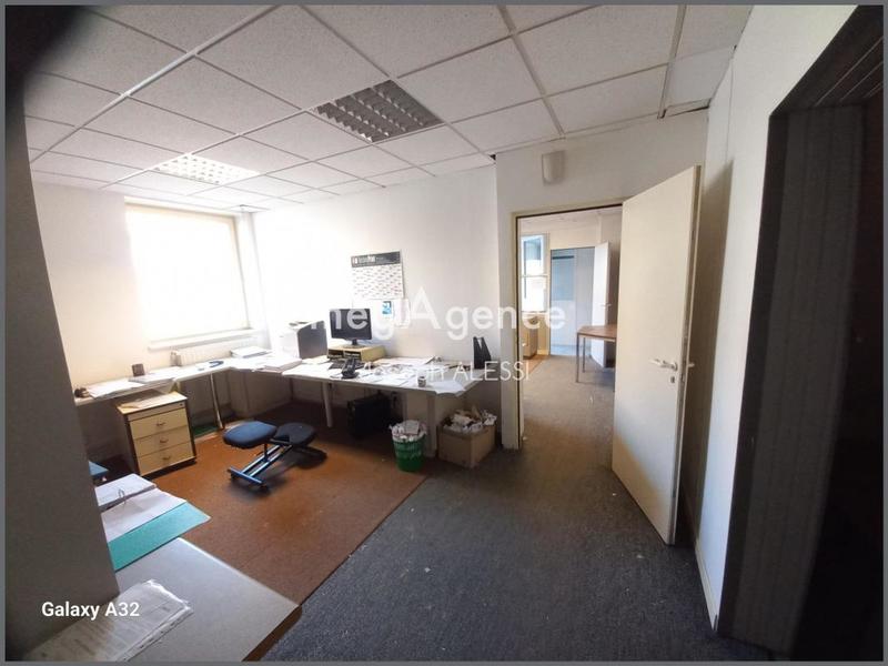 Bureau - 274 m² - 18 pièces