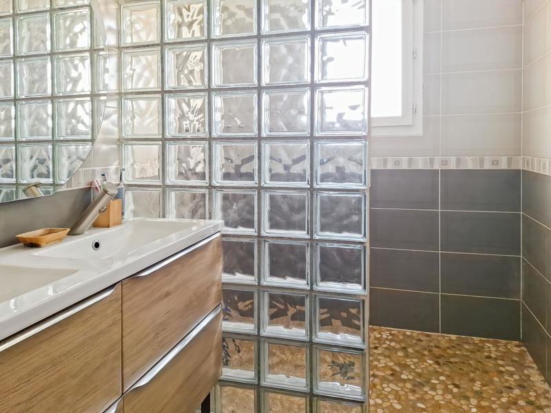 Maison - 97 m² - 5 pièces