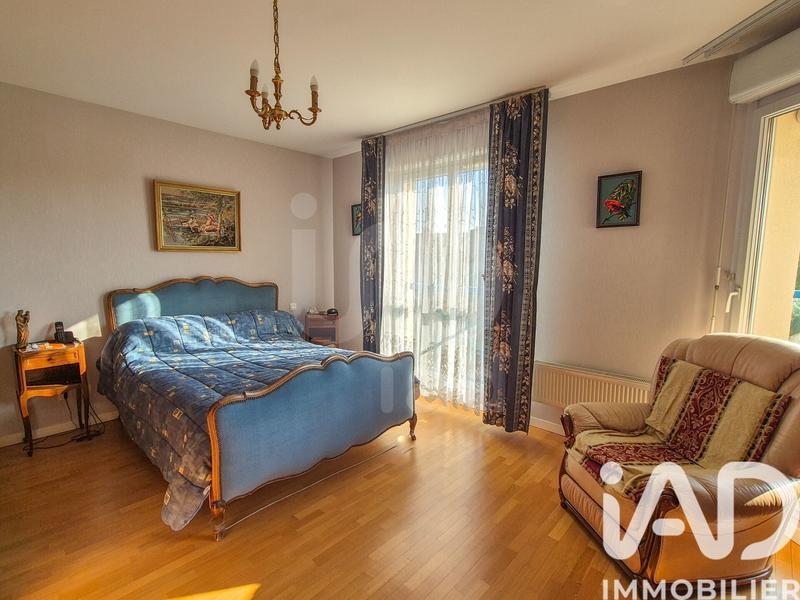 Appartement - 97 m² - 4 pièces