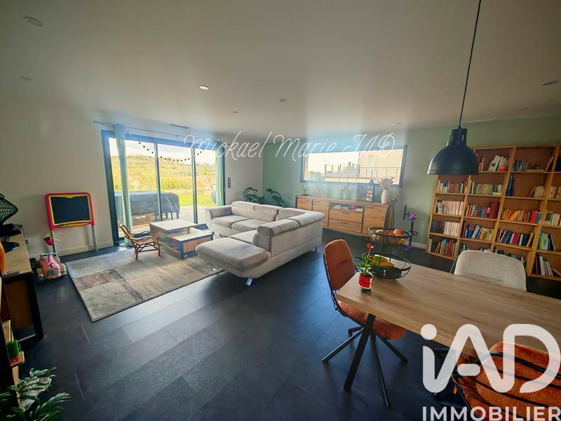 Maison - 137 m² - 5 pièces