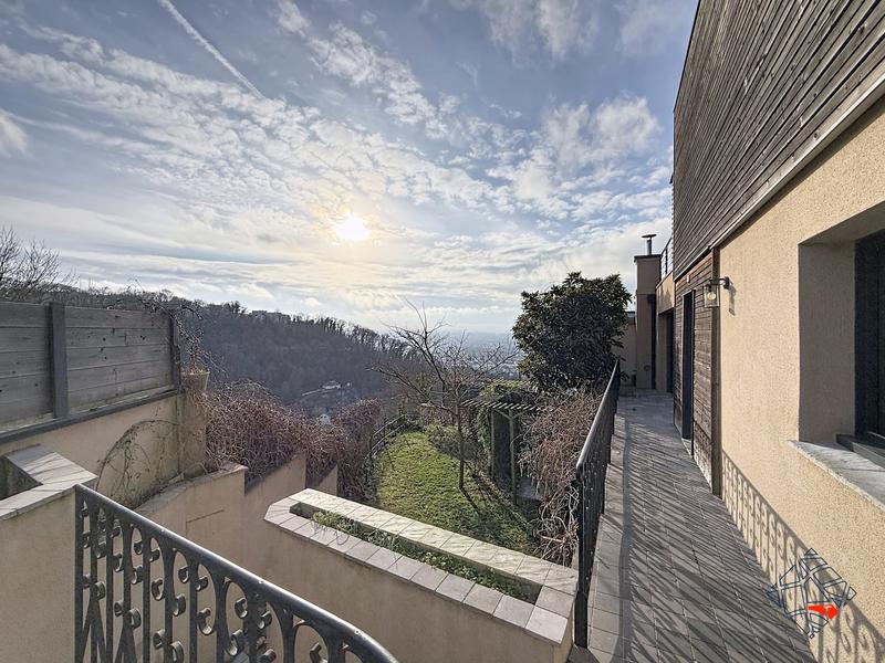 Maison contemporaine - 112 m² - 5 pièces