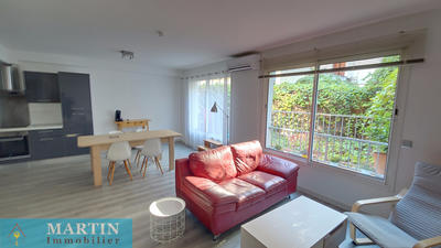 Appartement - 79 m² - 3 pièces