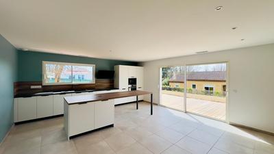 Maison - 120 m² - 4 pièces