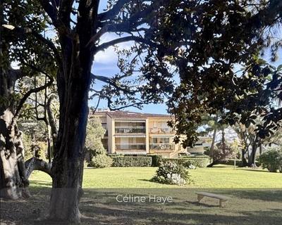 Studio - 28 m² - 1 pièce