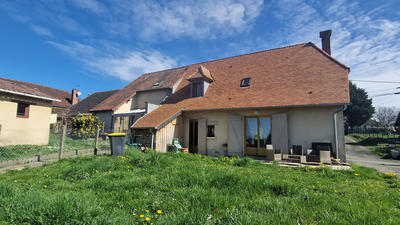 Maison - 103 m² - 4 pièces