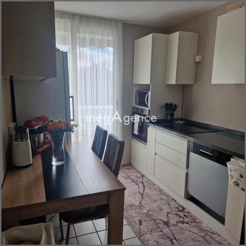 Appartement - 80 m² - 4 pièces