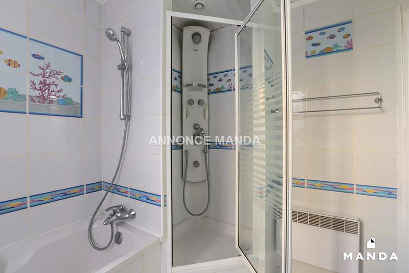 Chambre - 12 m² - 5 pièces