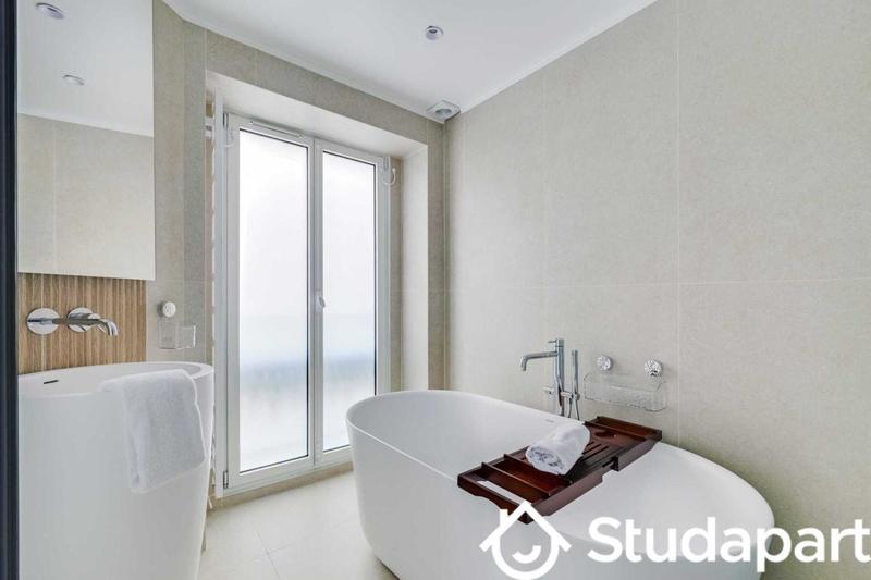 Appartement - 86 m² - 2 pièces