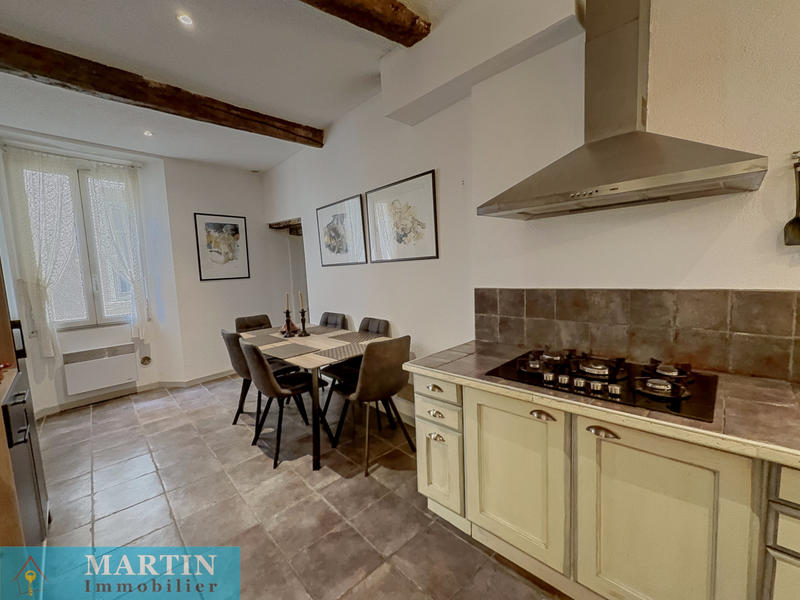 Appartement - 202 m² - 9 pièces