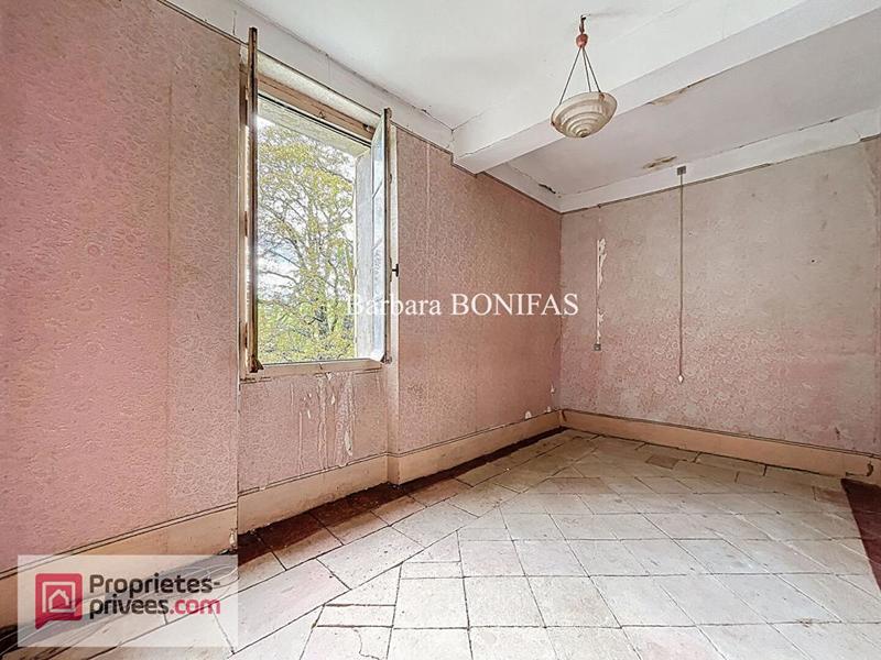 Maison - 121 m² - 6 pièces