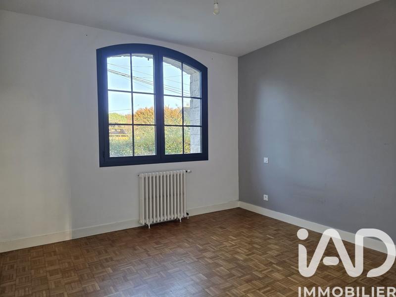 Maison - 220 m² - 7 pièces