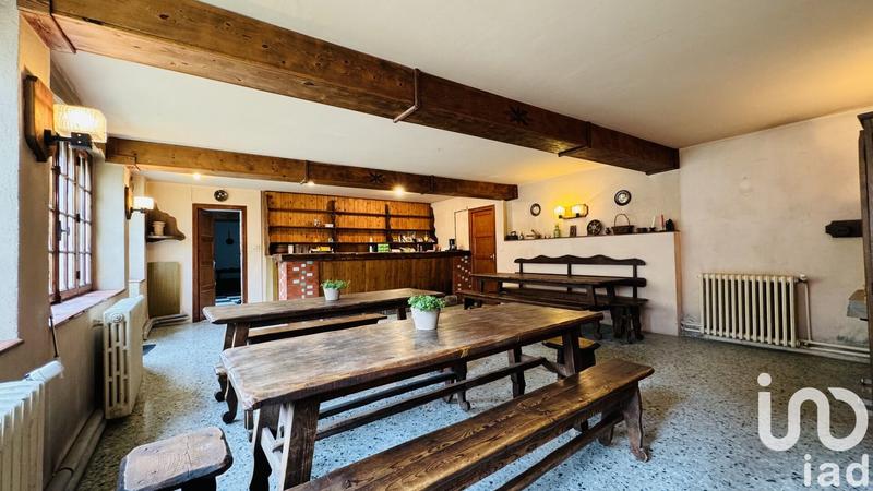 Maison - 302 m² - 12 pièces