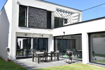 Maison d'architecte - 264 m² - 7 pièces