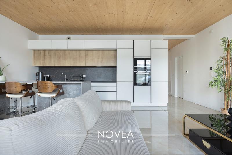 Appartement - 94 m² - 4 pièces