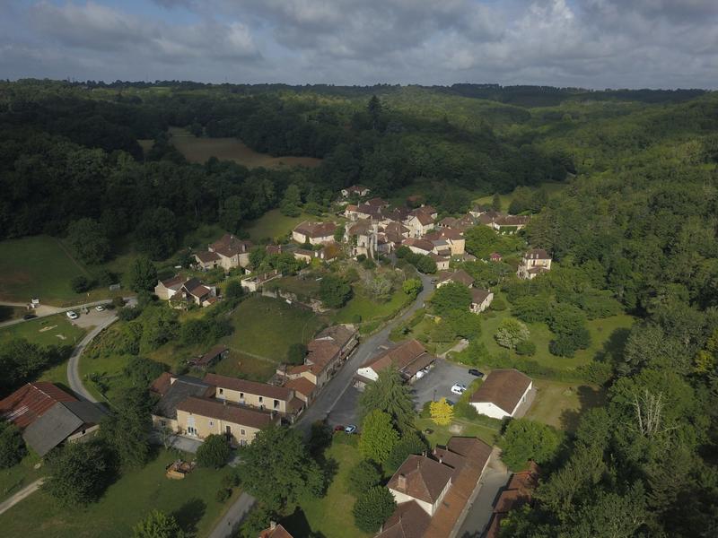 Maison traditionnelle - 440 m² - 13 pièces