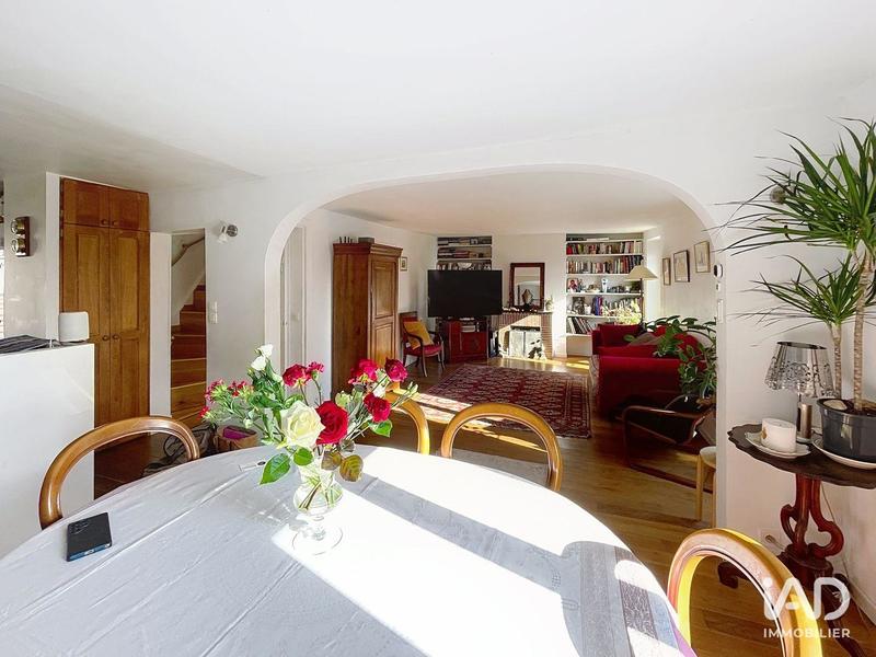 Appartement - 115 m² - 5 pièces