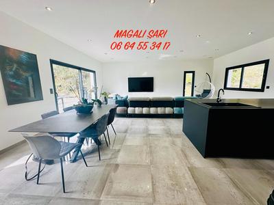 Villa - 130 m² - 5 pièces