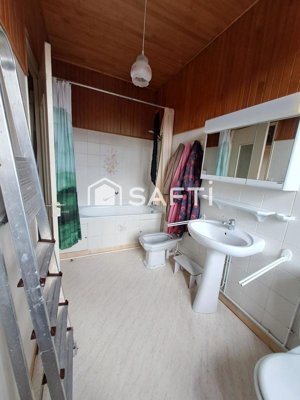 Maison - 92 m² - 6 pièces