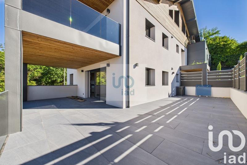 Appartement - 77 m² - 3 pièces