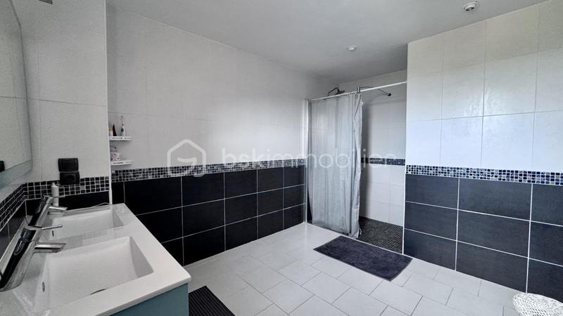 Villa - 131 m² - 5 pièces