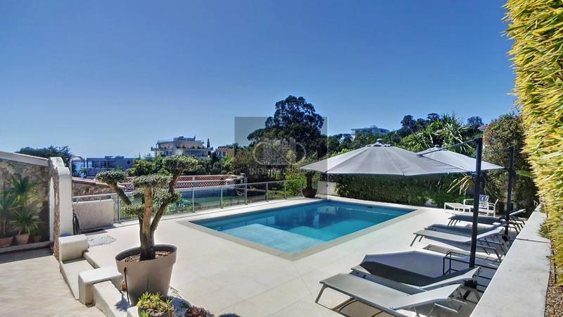 Villa - 200 m² - 6 pièces