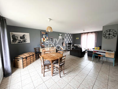 Maison - 100 m² - 6 pièces