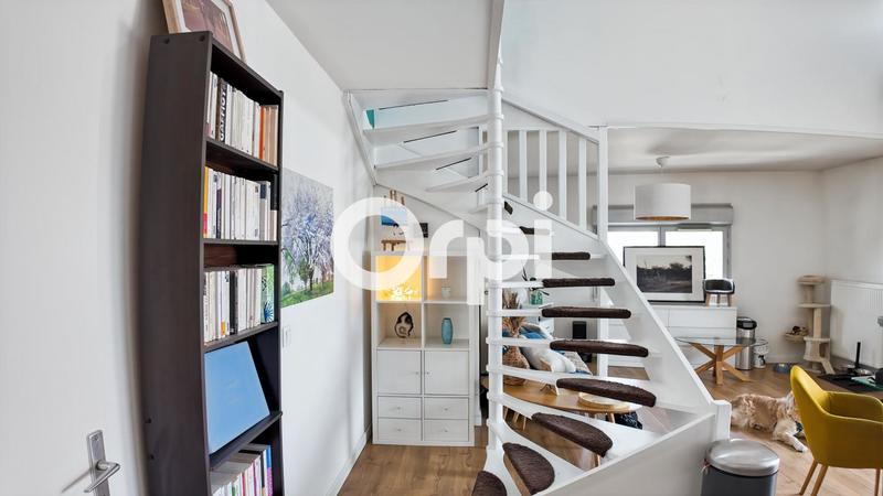 Duplex - 111 m² - 5 pièces