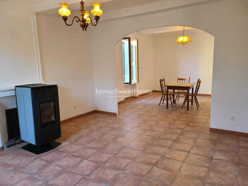 Maison traditionnelle - 99 m² - 4 pièces