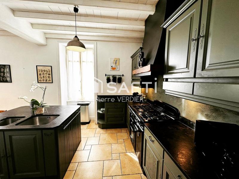 Maison - 500 m² - 16 pièces