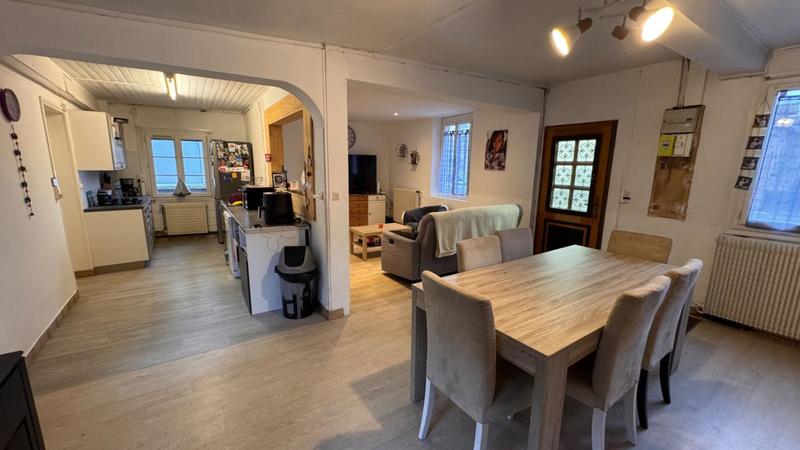 Maison - 97 m² - 4 pièces