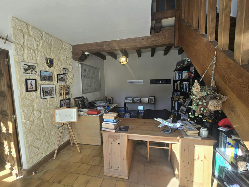 Maison - 254 m² - 8 pièces