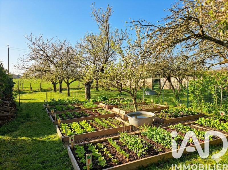 Maison - 200 m² - 7 pièces