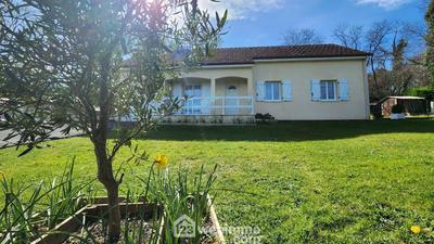 Maison - 110 m² - 6 pièces