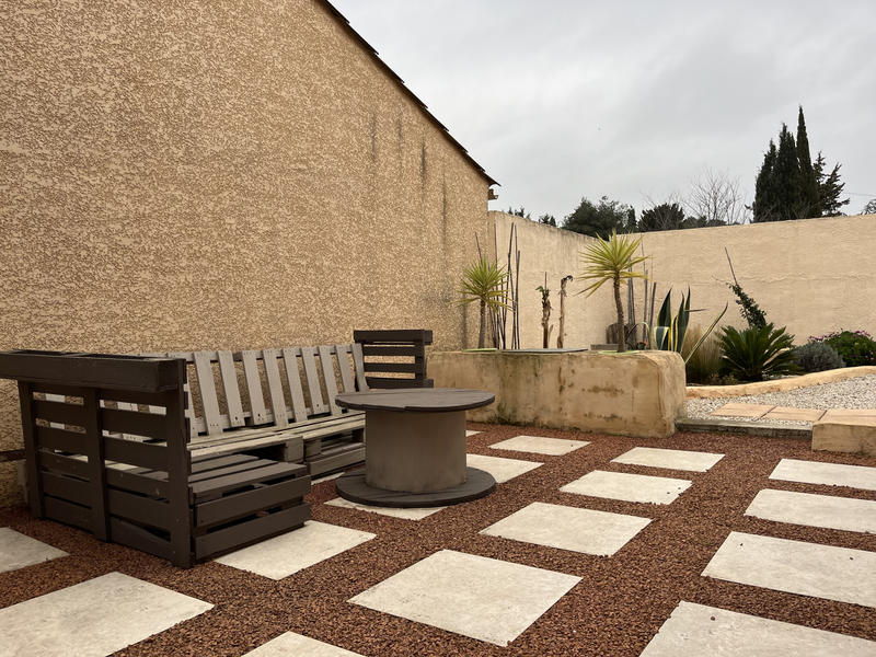 Villa - 100 m² - 3 pièces