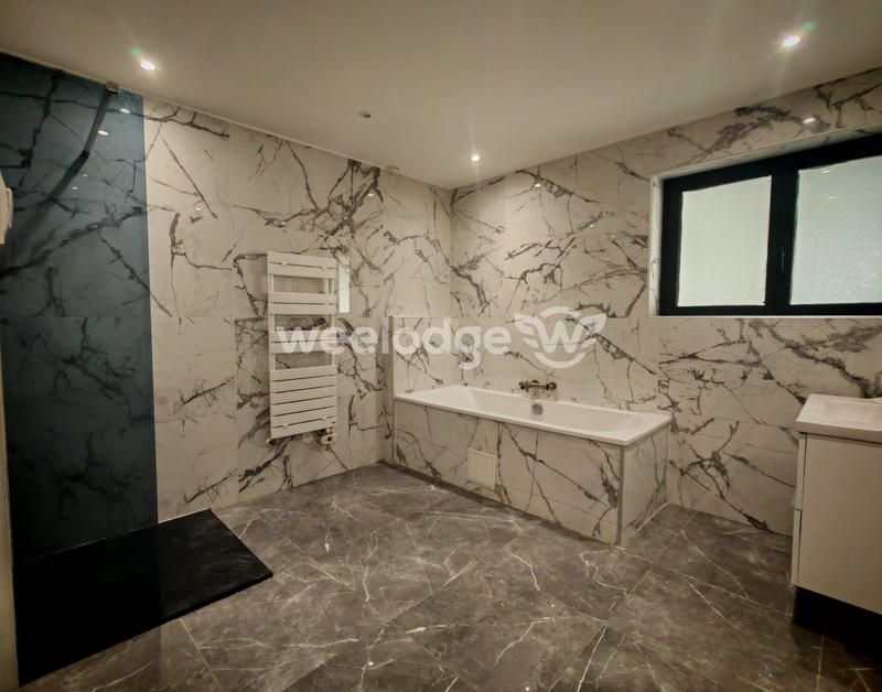 Maison - 171 m² - 7 pièces