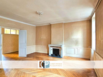 Appartement - 287 m² - 9 pièces