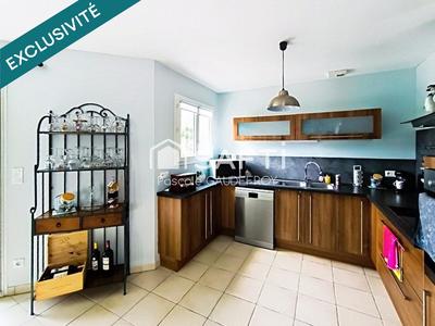 Maison - 103 m² - 5 pièces