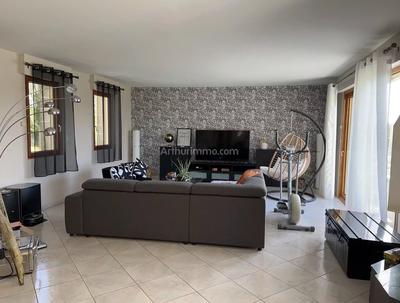 Maison - 231 m² - 8 pièces