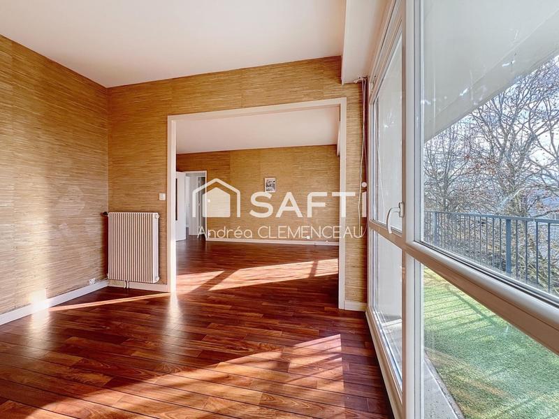 Appartement - 82 m² - 4 pièces