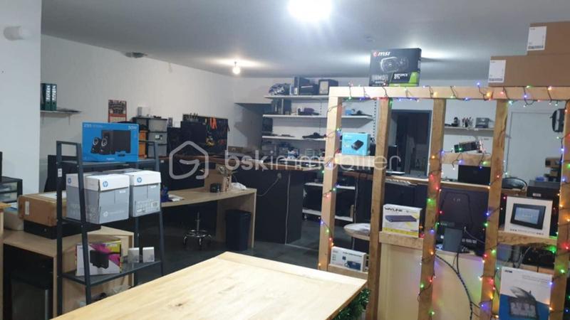 Immeuble - 180 m² - 3 pièces